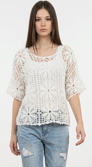Blonde bluse med blomster