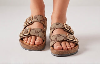 Sandal, sort