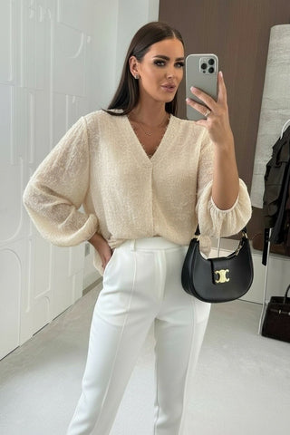 Bluse med V-udskæring